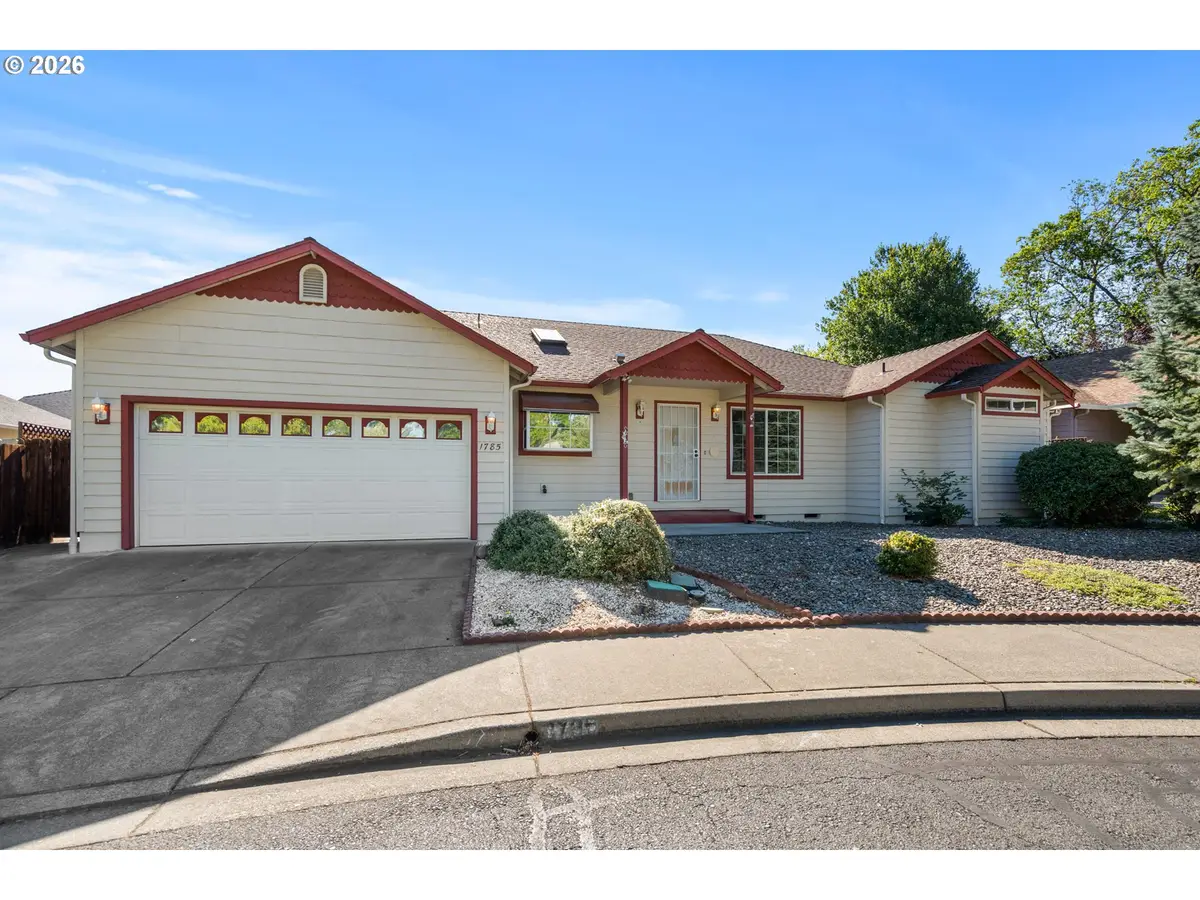 1785 Brookhurst Way, Grants Pass, OR 97527 - #1