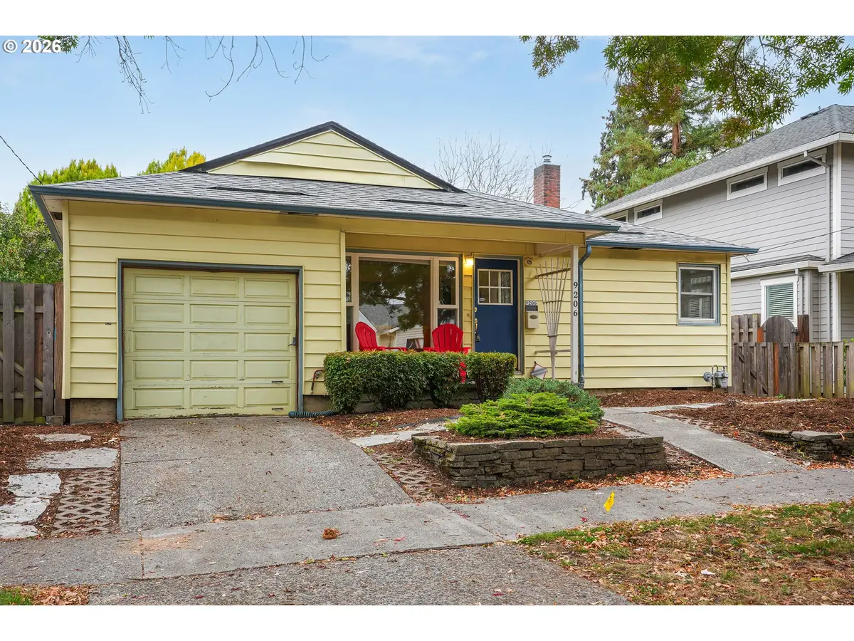 9206 N Van Houten Ave, Portland, OR 97203 - #1