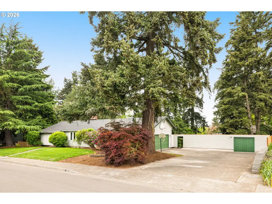 2921 SE Brian St, Hillsboro, OR 97123 - #2