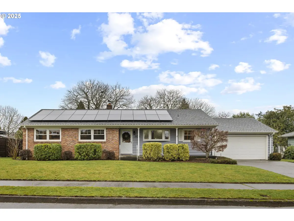 306 NE 105th Ave, Portland, OR 97220 - Image #1