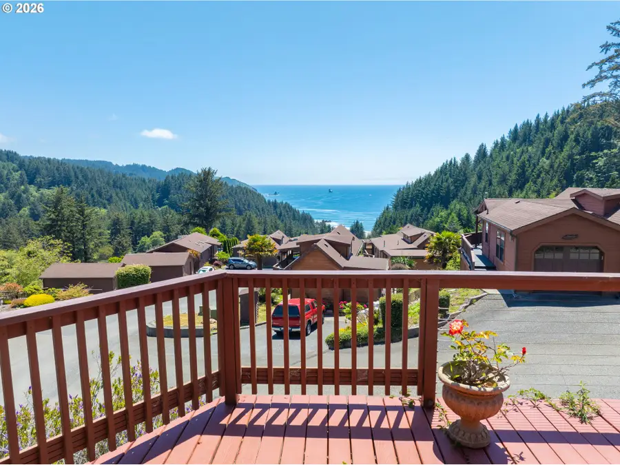 19921 Whaleshead Rd #U6, Brookings, OR 97415 - #3