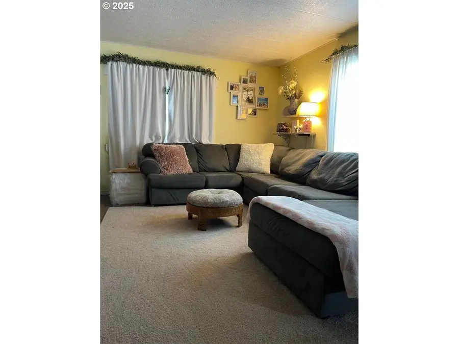 205 SE Terrace Ave, Madras, OR 97741 - Image #3