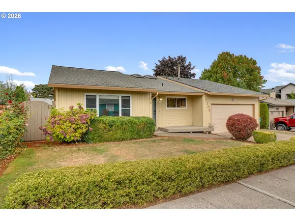 2203 SW Larsson Ave, Troutdale, OR 97060