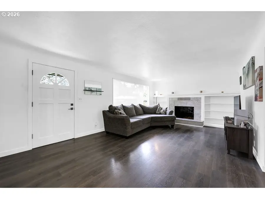 845 Hughes St, Eugene, OR 97402 - #3