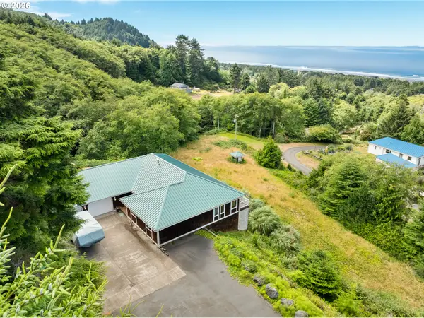 9675 Scenic View Dr, RockawayBeach, OR 97136