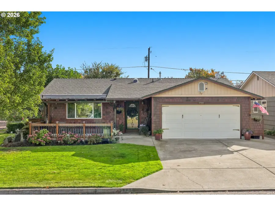 1700 Rainier Rd, Woodburn, OR 97071 - #2