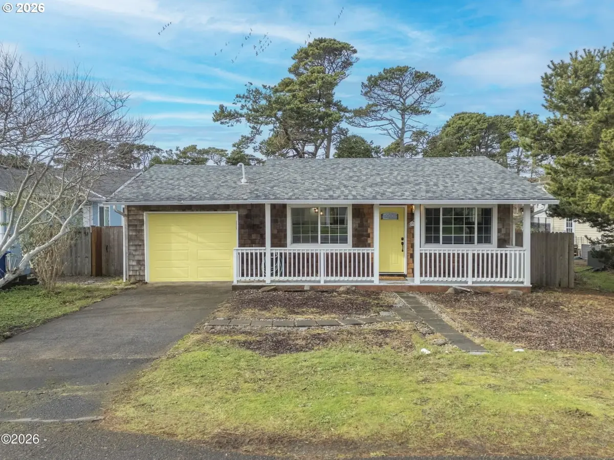 2159 NW Keel Ave, Lincoln City, OR 97367 - Image #1