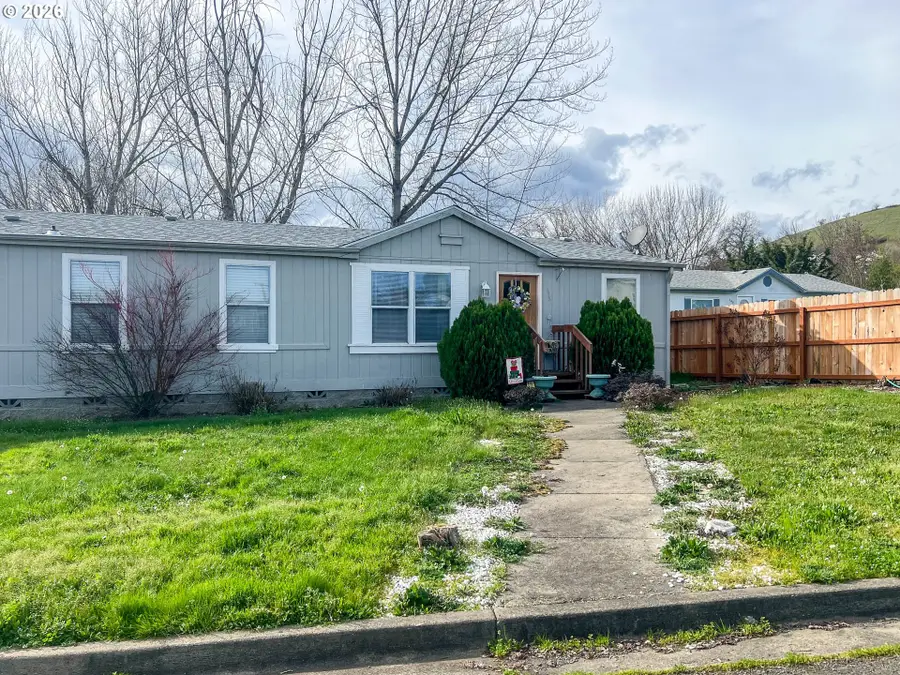 155 Bobwhite St, Roseburg, OR 97471 - #2