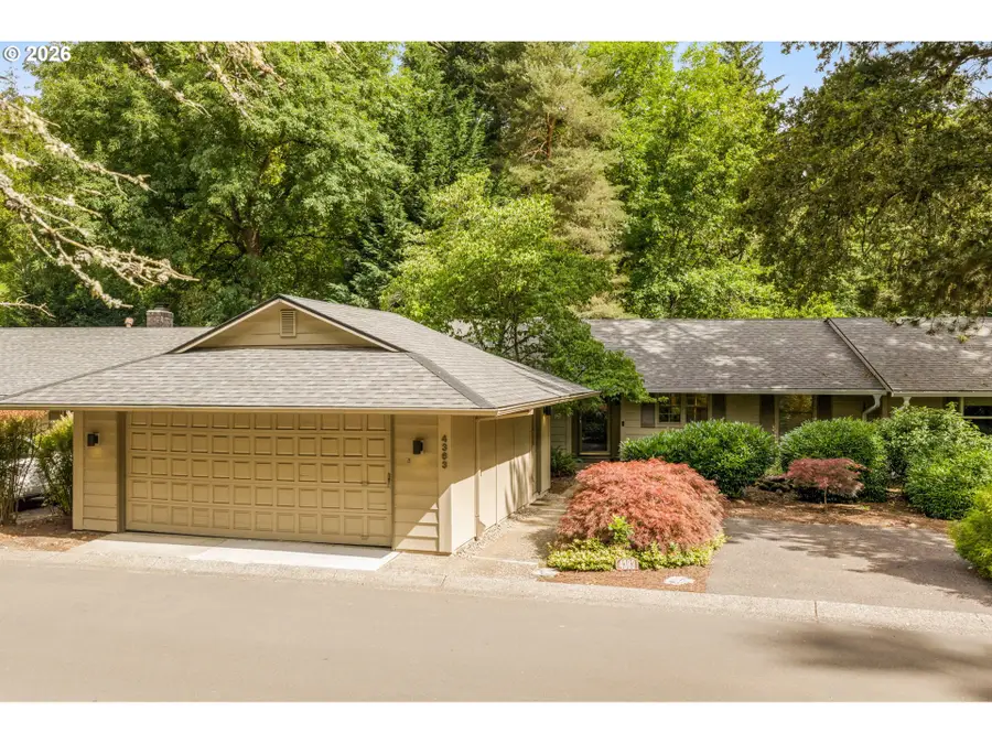 4363 Woodside Cir, Lake Oswego, OR 97035 - #2