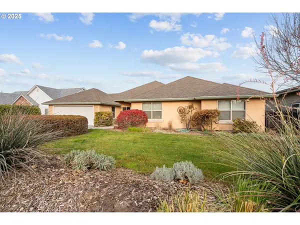 56 Rio Senda St, Umatilla, OR 97882