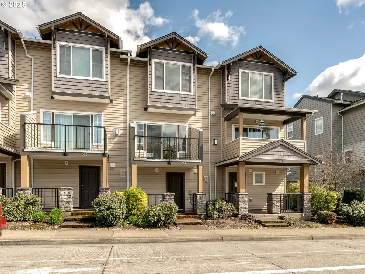 324 NE Edgeway Dr, Hillsboro, OR 97006 - #1