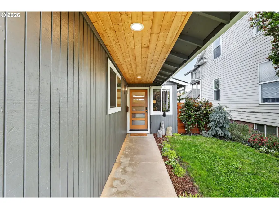 3709 SE 65th Ave, Portland, OR 97206 - #2