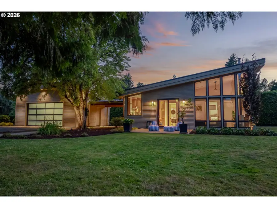 13799 Atwater Ln, Lake Oswego, OR 97034 - #2