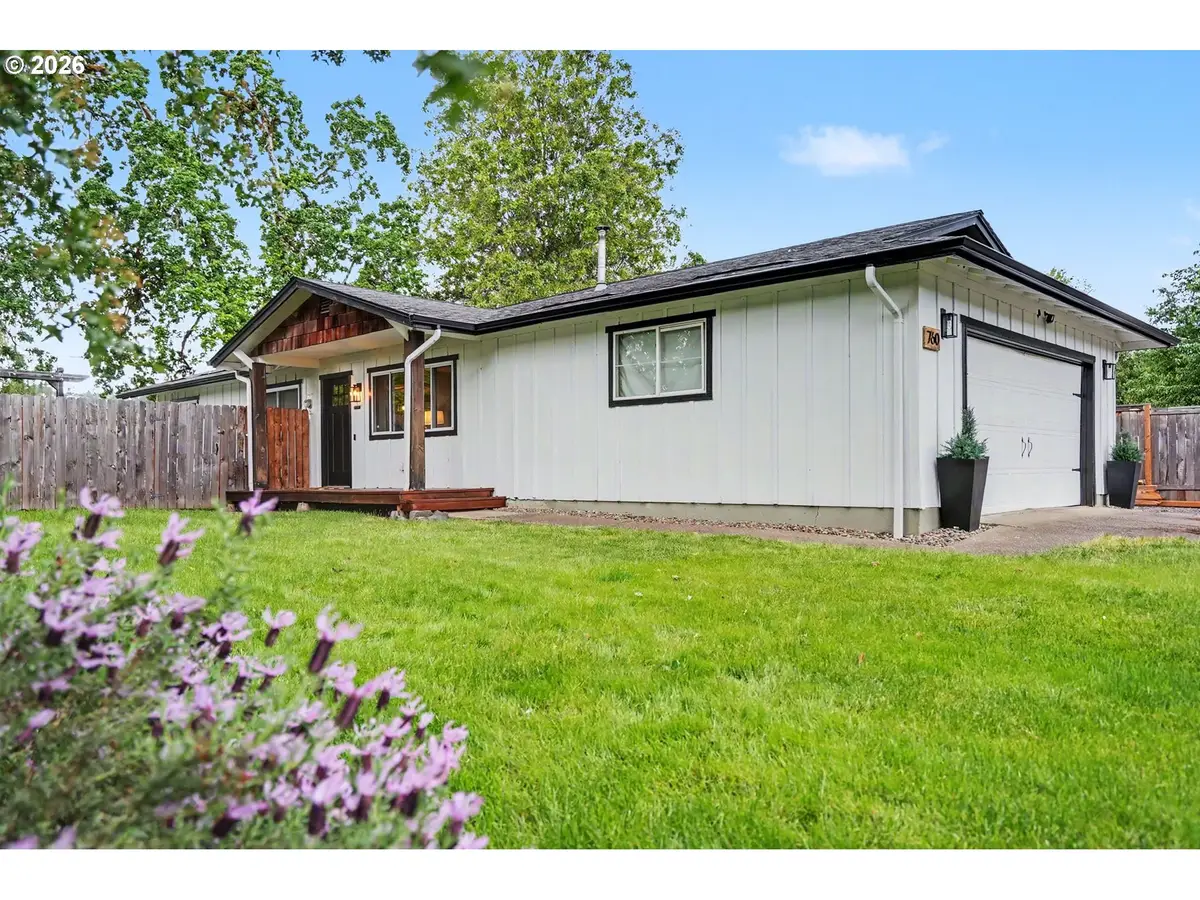 760 SE Edwards Dr, Dundee, OR 97115 - #1