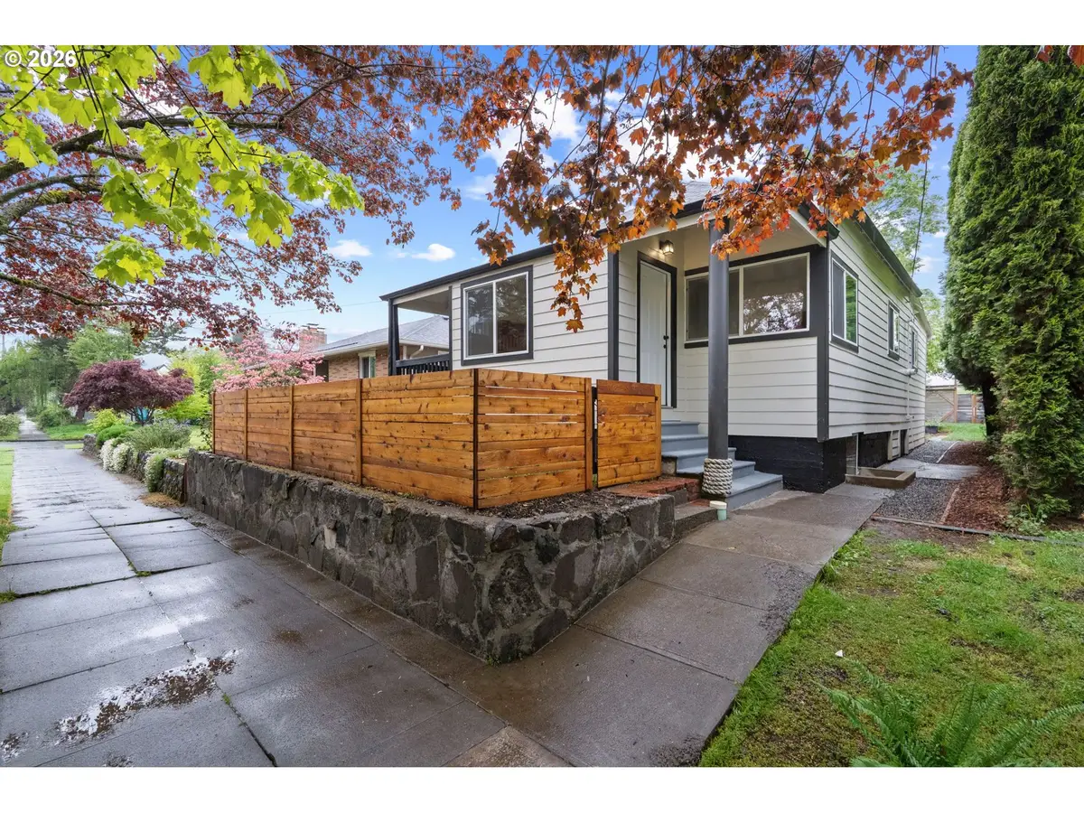 6023 N Amherst St, Portland, OR 97203 - #1