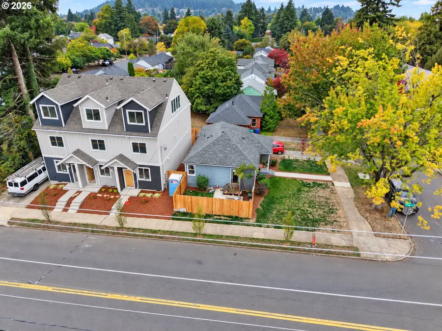 9144 SE Alder St, Portland, OR 97216 - #2