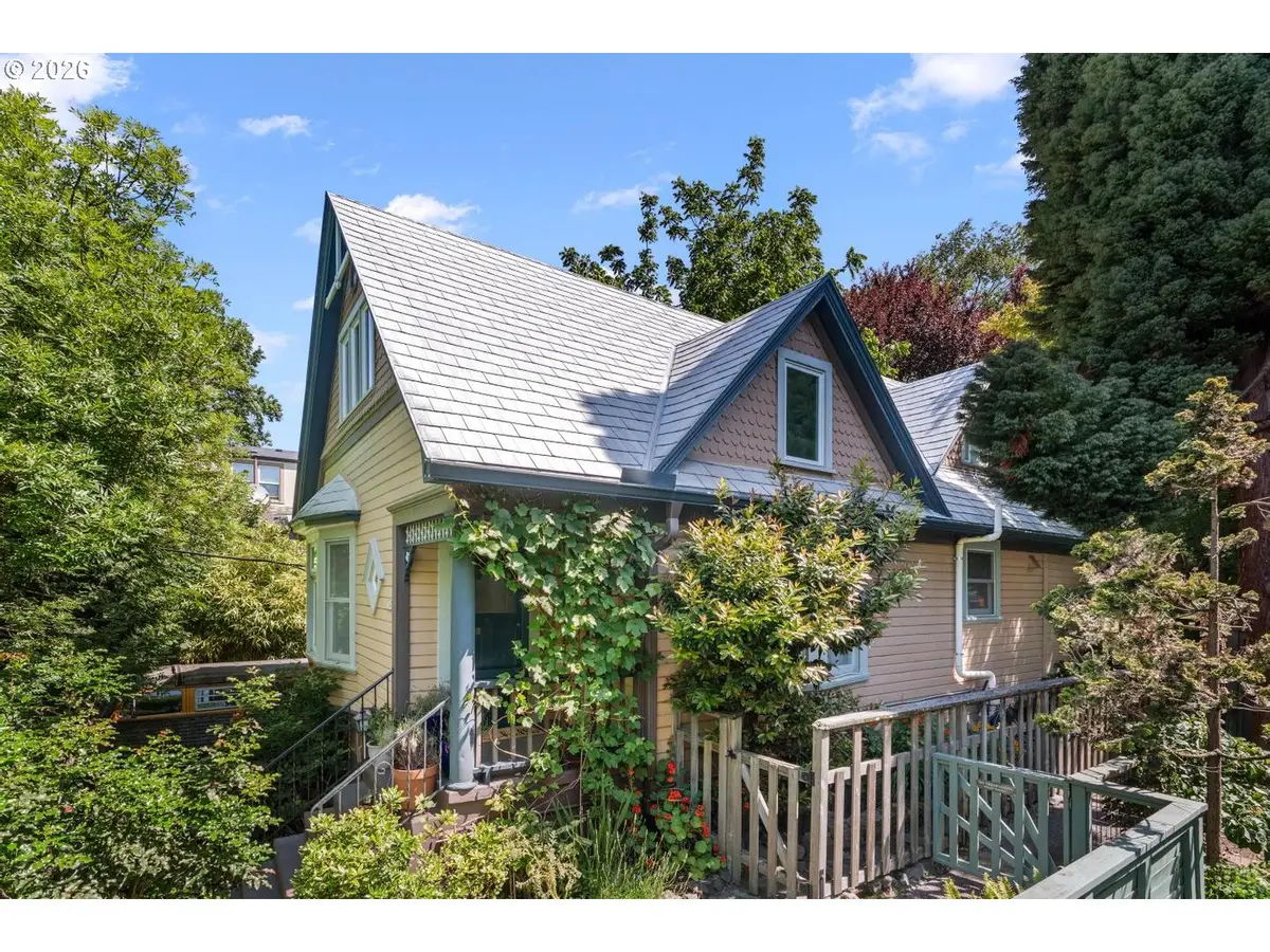 324 SE 13th Ave, Portland, OR 97214 - #1