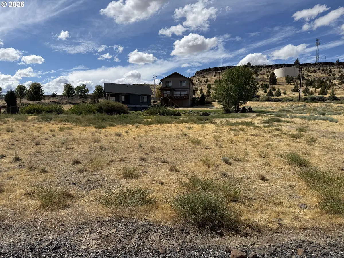 423 Little Lake Rd, Maupin, OR 97037 - #1