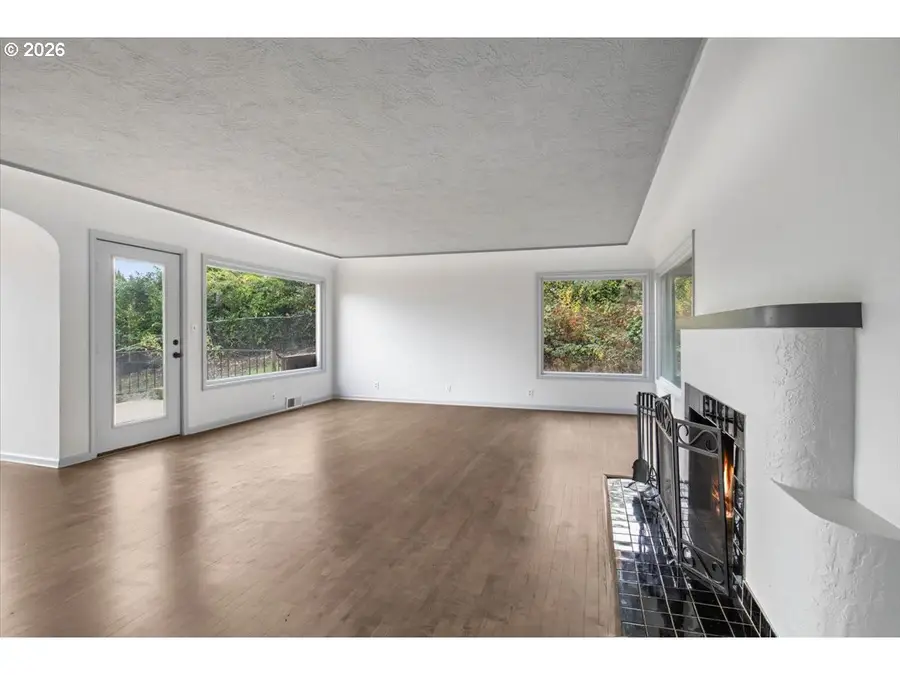 900 Cascade Dr, Salem, OR 97304 - #3