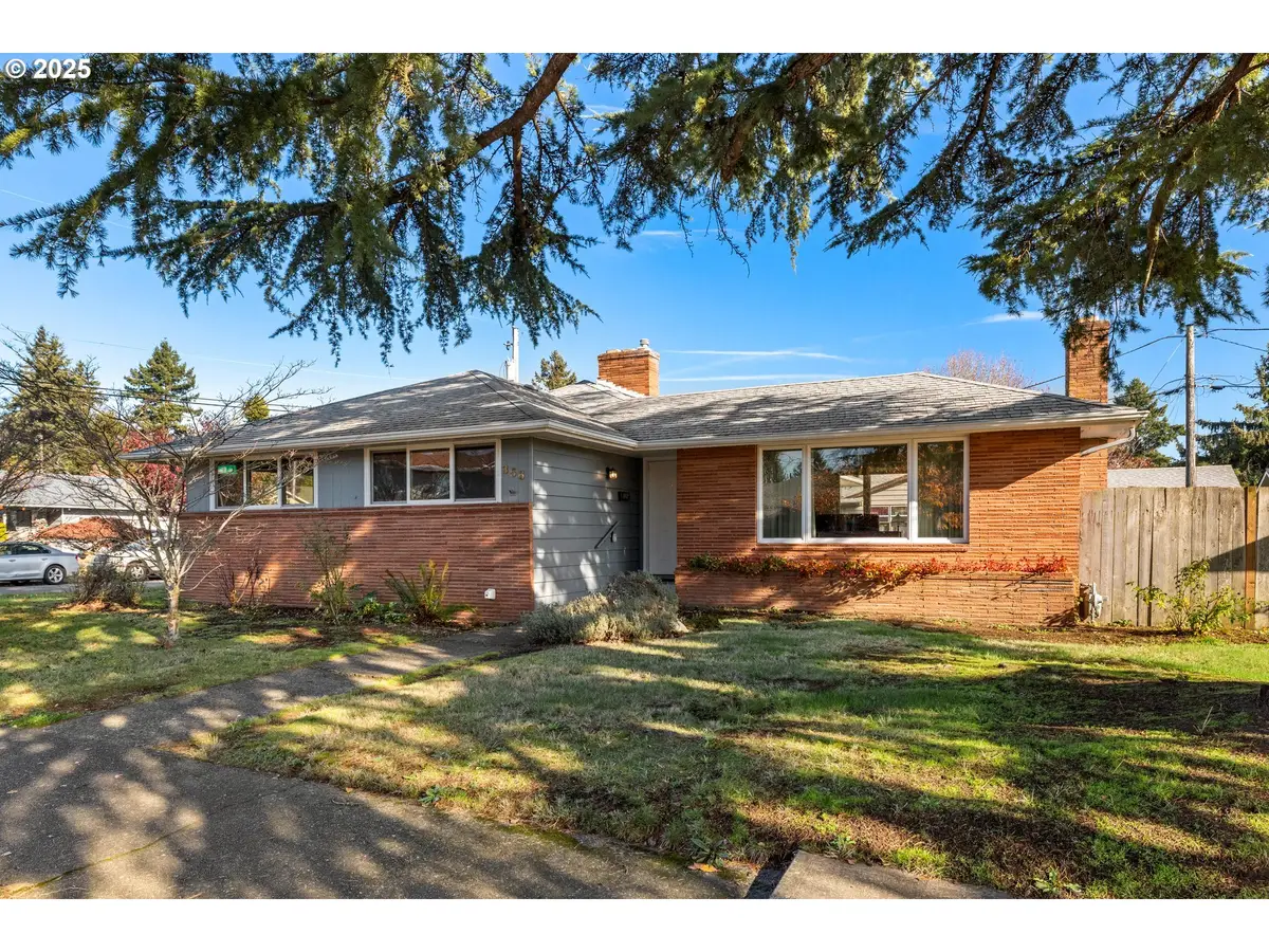 356 NE 108th Pl, Portland, OR 97220 - Image #1