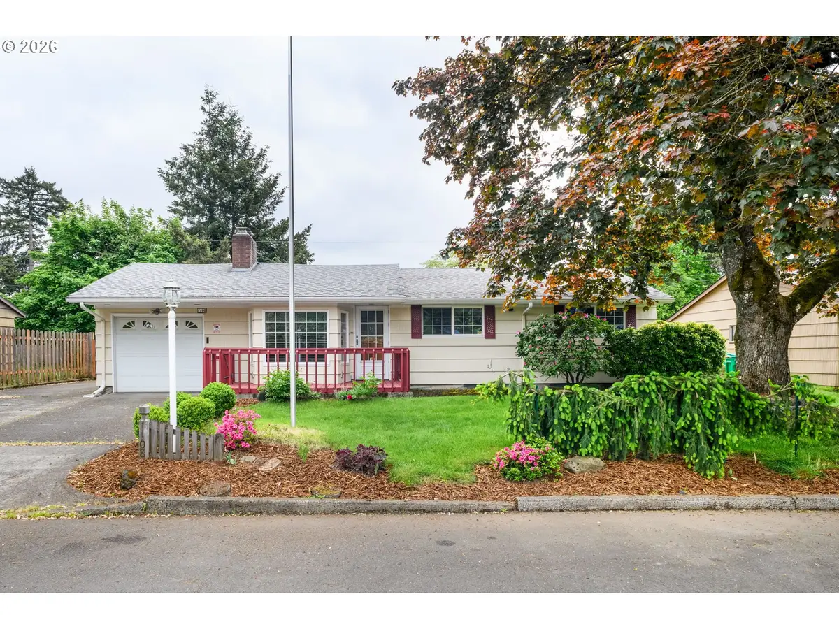 1108 SE 168th Ave, Portland, OR 97233 - #1