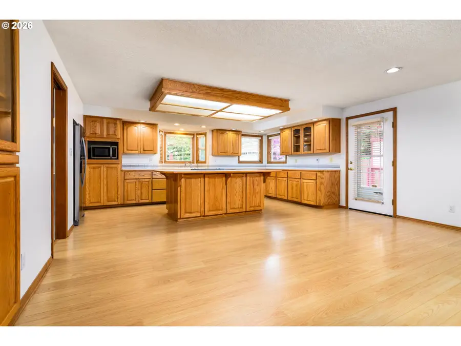 1108 SE 168th Ave, Portland, OR 97233 - #3