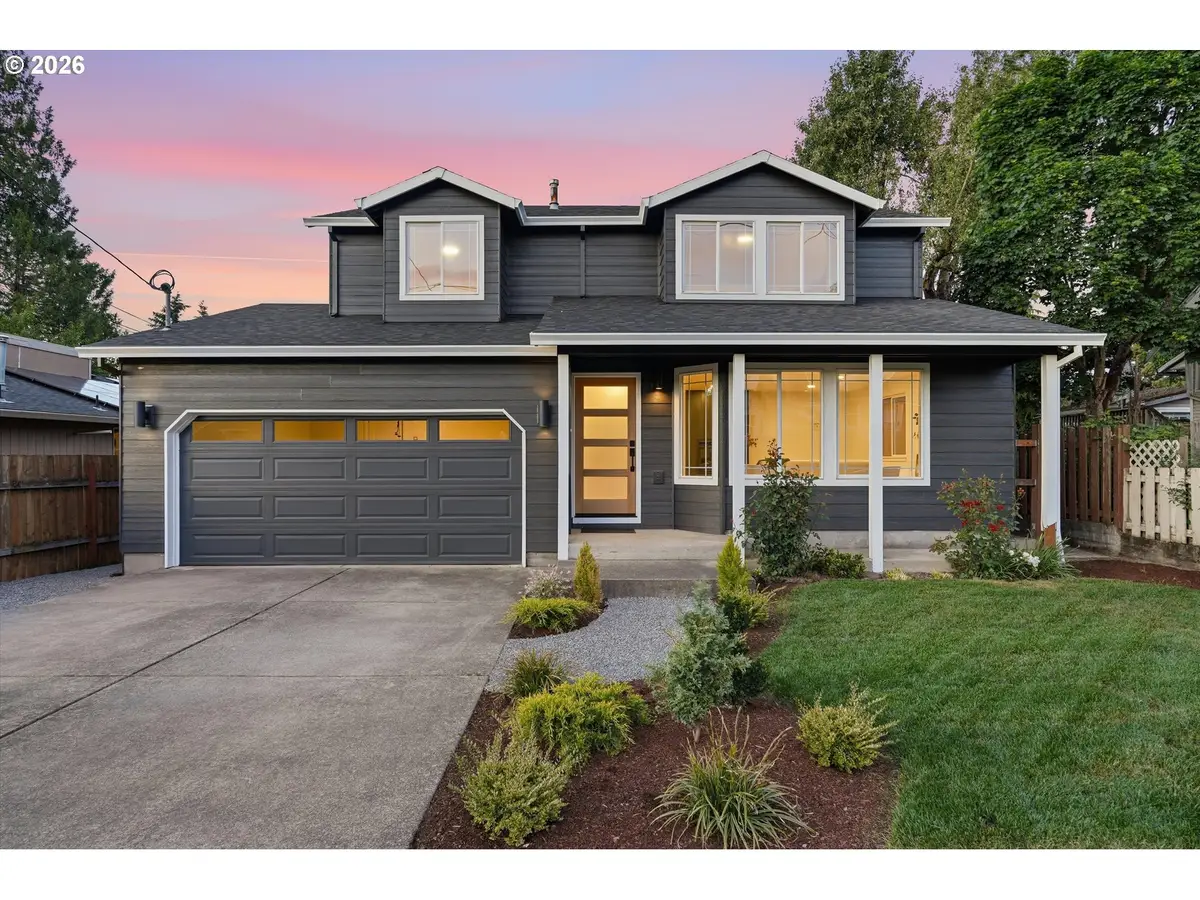 9827 N Ivanhoe St, Portland, OR 97203 - #1