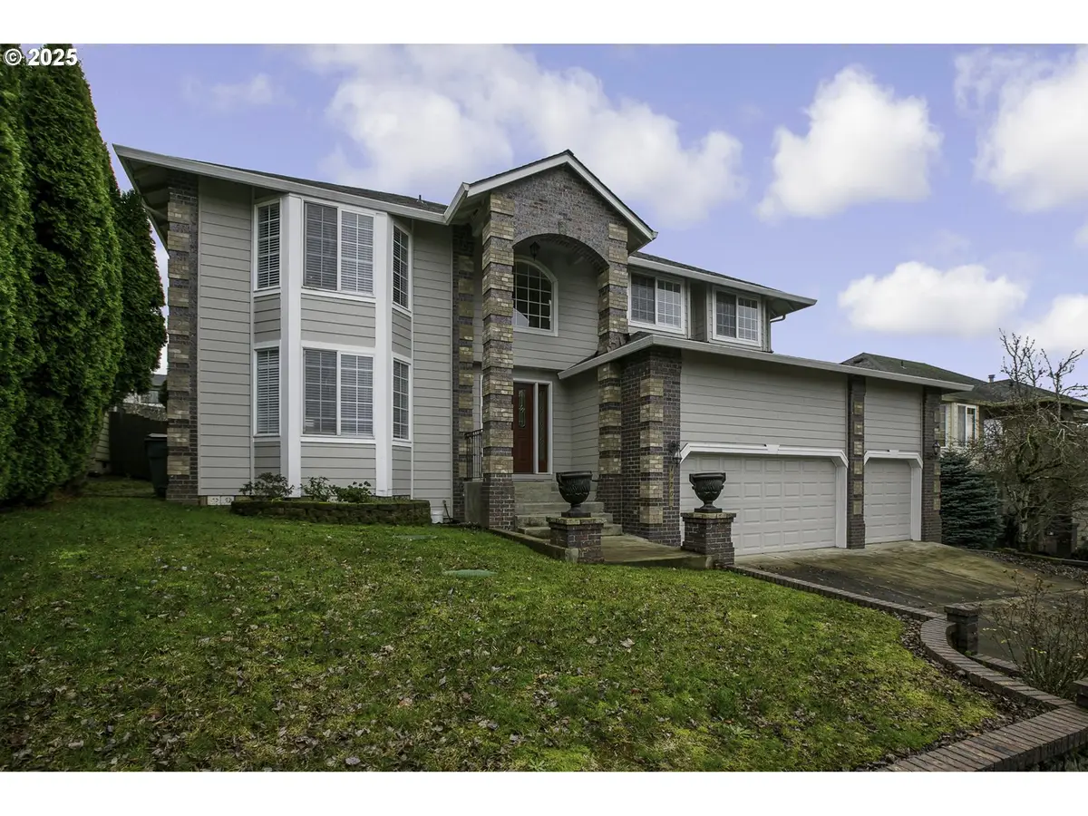 19707 SE 42nd St, Camas, WA 98607 - Image #1