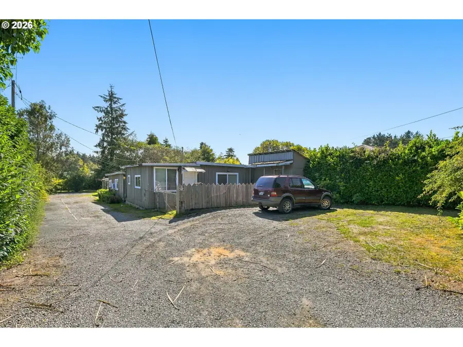 91500 Cape Arago Hwy, Barview, OR 97420 - #2