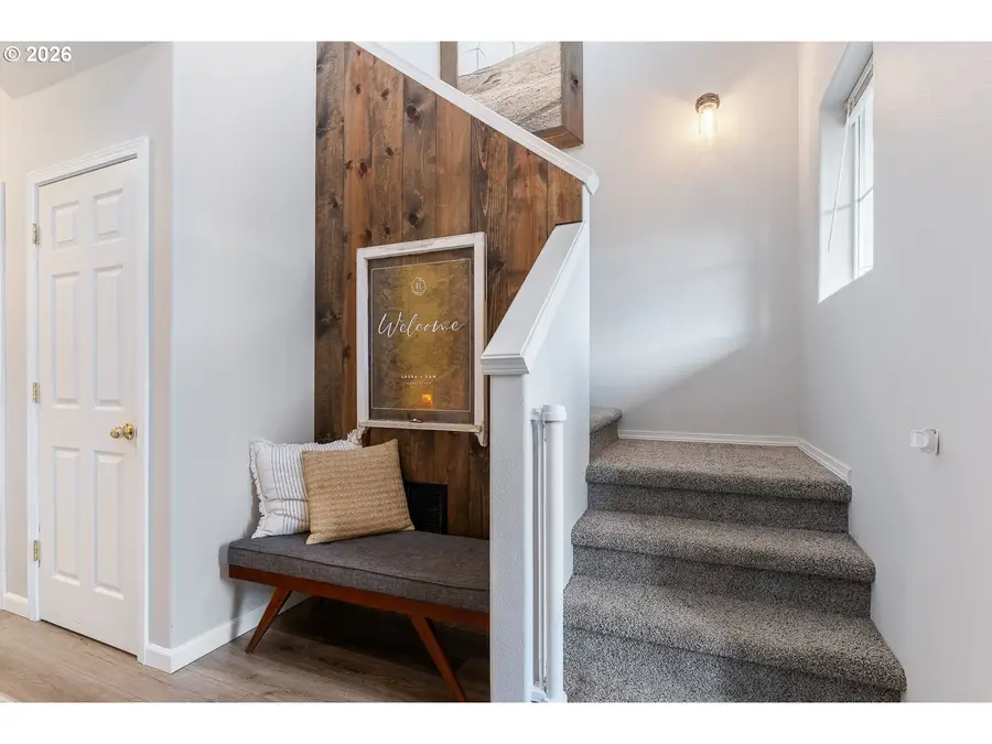 1603 SW Hewitt Ave, Troutdale, OR 97060 - Image #3