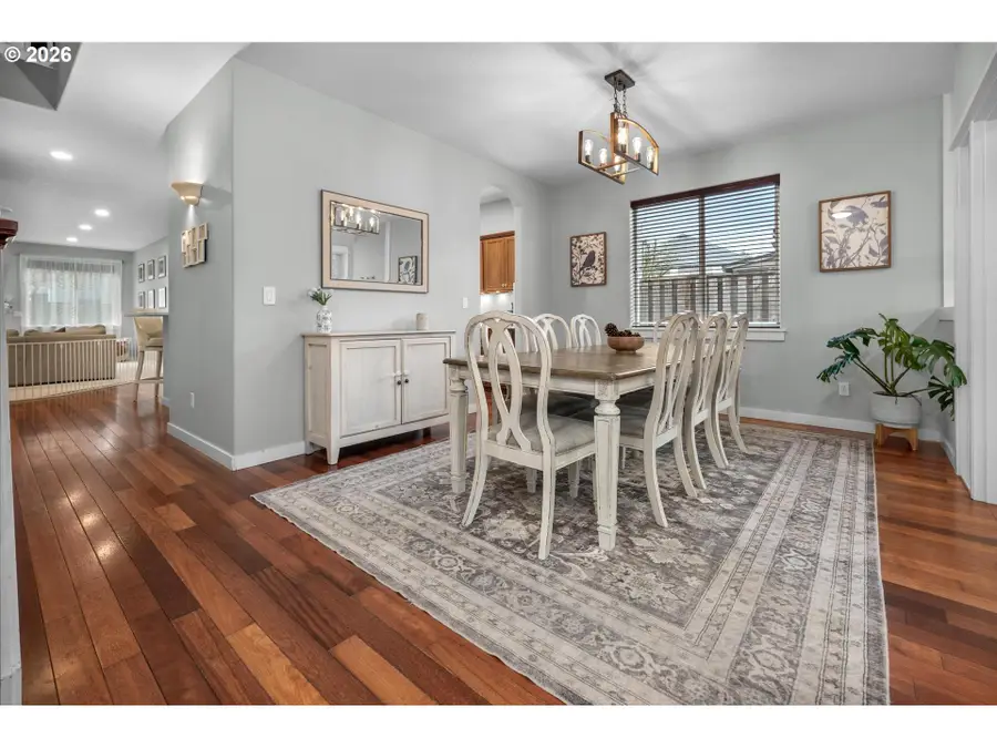 33790 NE Kern Ct, Scappoose, OR 97056 - Image #3