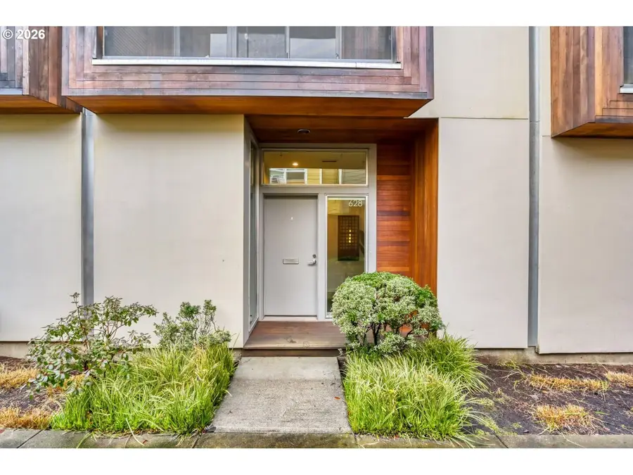 628 NE Knott St #9, Portland, OR 97212 - Image #2