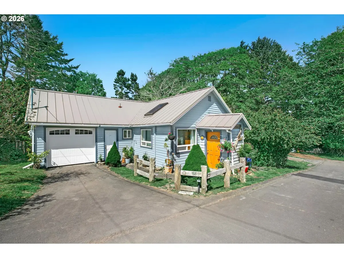 1909 NE 20th St, Lincoln City, OR 97367 - #1