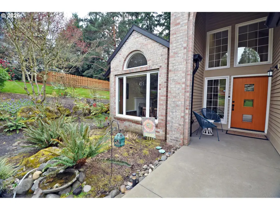 6431 SW Dolph Dr, Portland, OR 97219 - #2