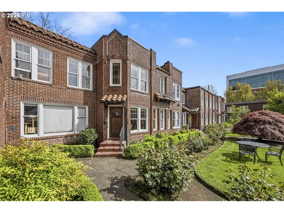 4353 NE Halsey St #4, Portland, OR 97213 - #1