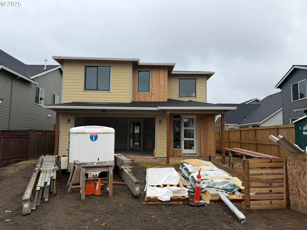 1750 N Oak St, Canby, OR 97013 - Image #1