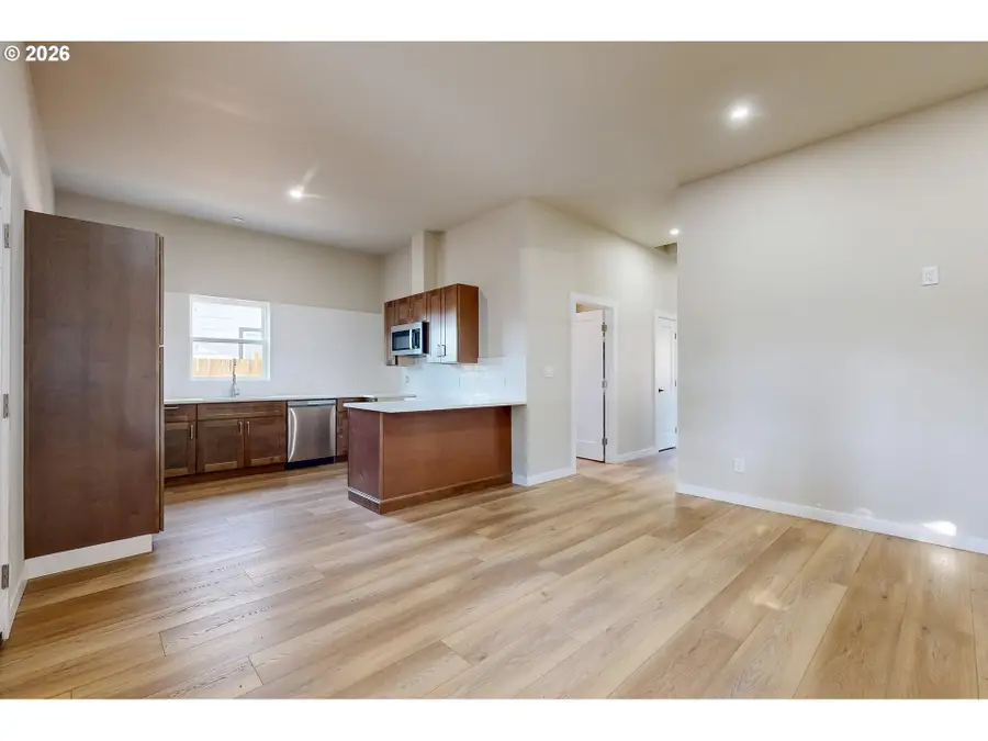 1211 Chestnut St, Milton Freewater, OR 97862 - #2