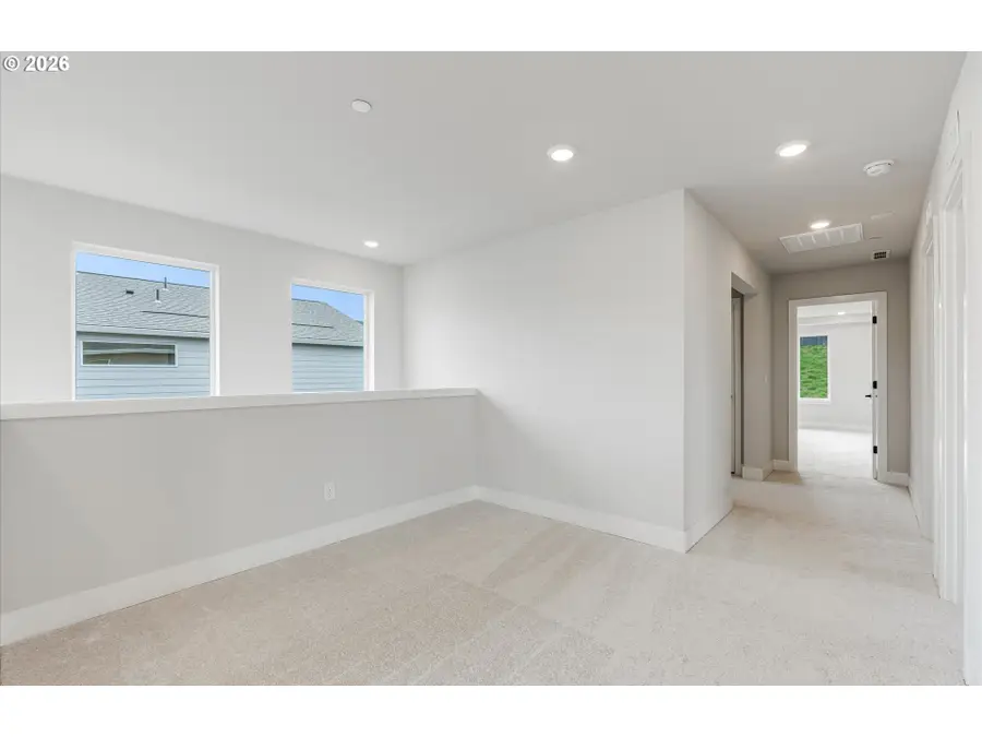 374 W Maple St, Washougal, WA 98671 - #2