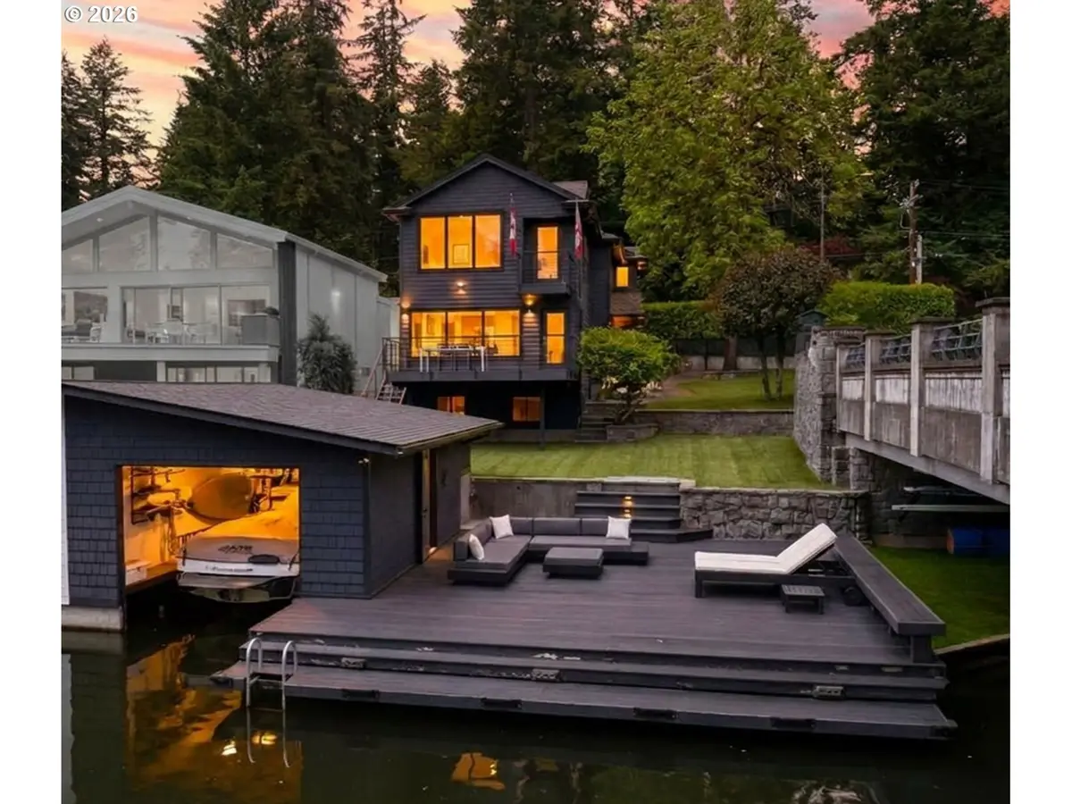 3712 Southshore Blvd, Lake Oswego, OR 97035 - #1