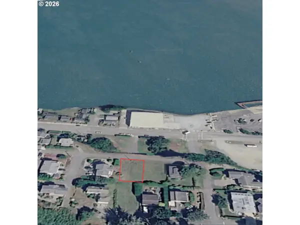 0 2nd St, Bandon, OR 97411