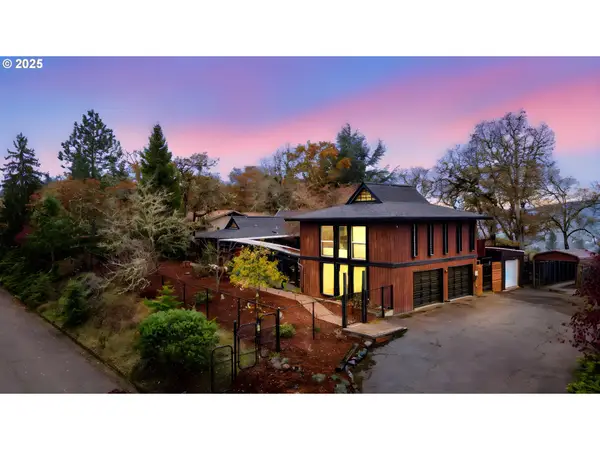 640 SE Summit Dr, Roseburg, OR 97470