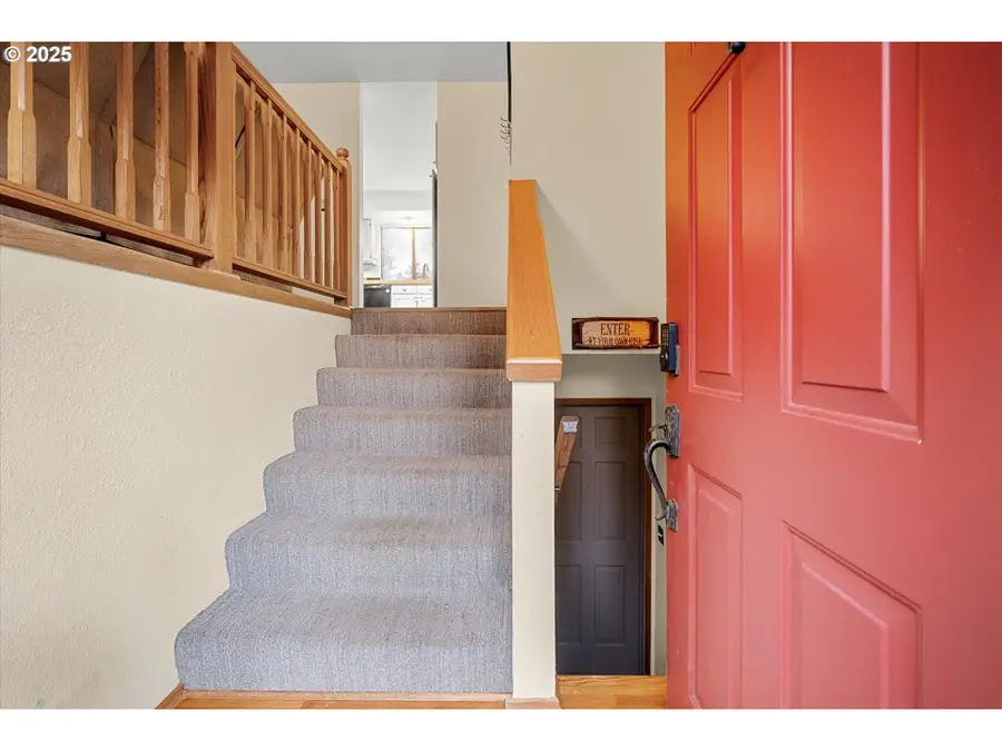 1757 SW 19th Ct, Gresham, OR 97080 - Image #3