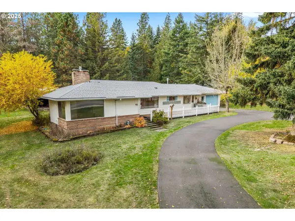 1412 N Main Ave, WhiteSalmon, WA 98672