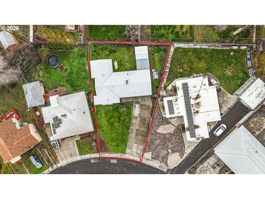 735 NW 10th St, Pendleton, OR 97801 - #3