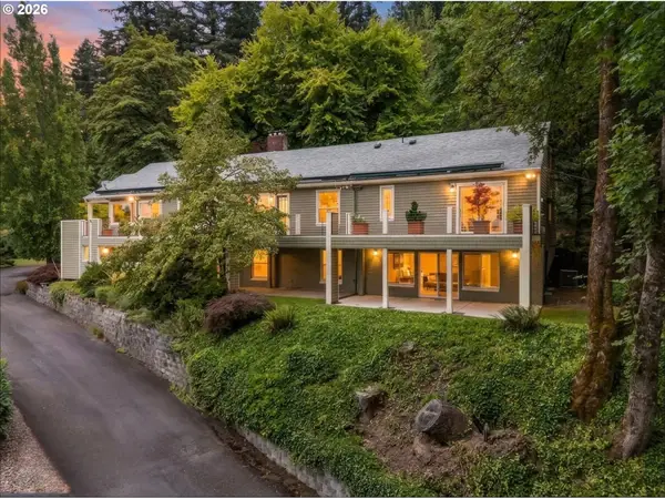 4621 SW Hillside Dr, Portland, OR 97221