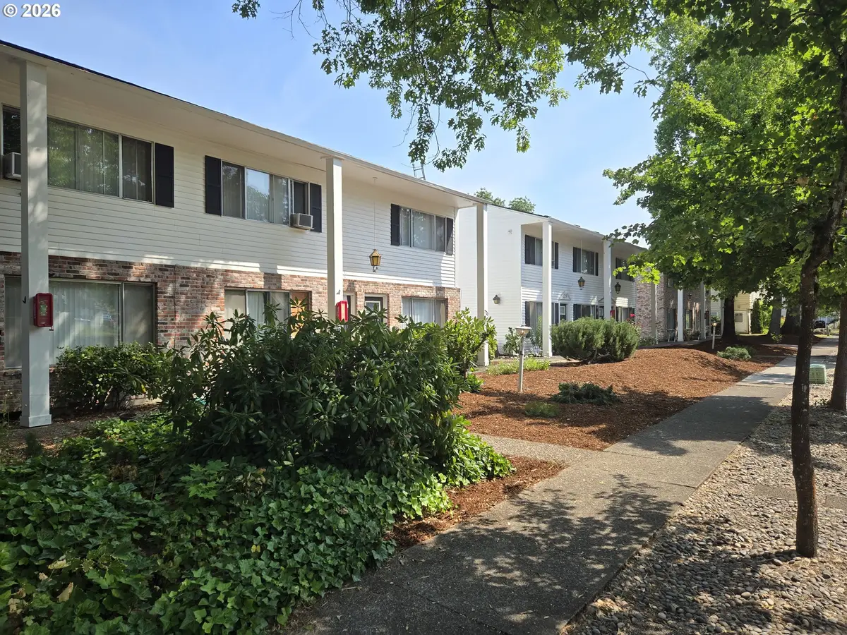7720 SW Bel-aire Dr, Beaverton, OR 97008 - #1