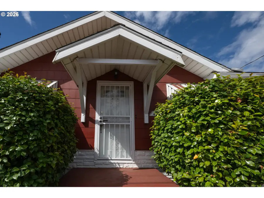4905 SE 122nd Ave, Portland, OR 97236 - #2