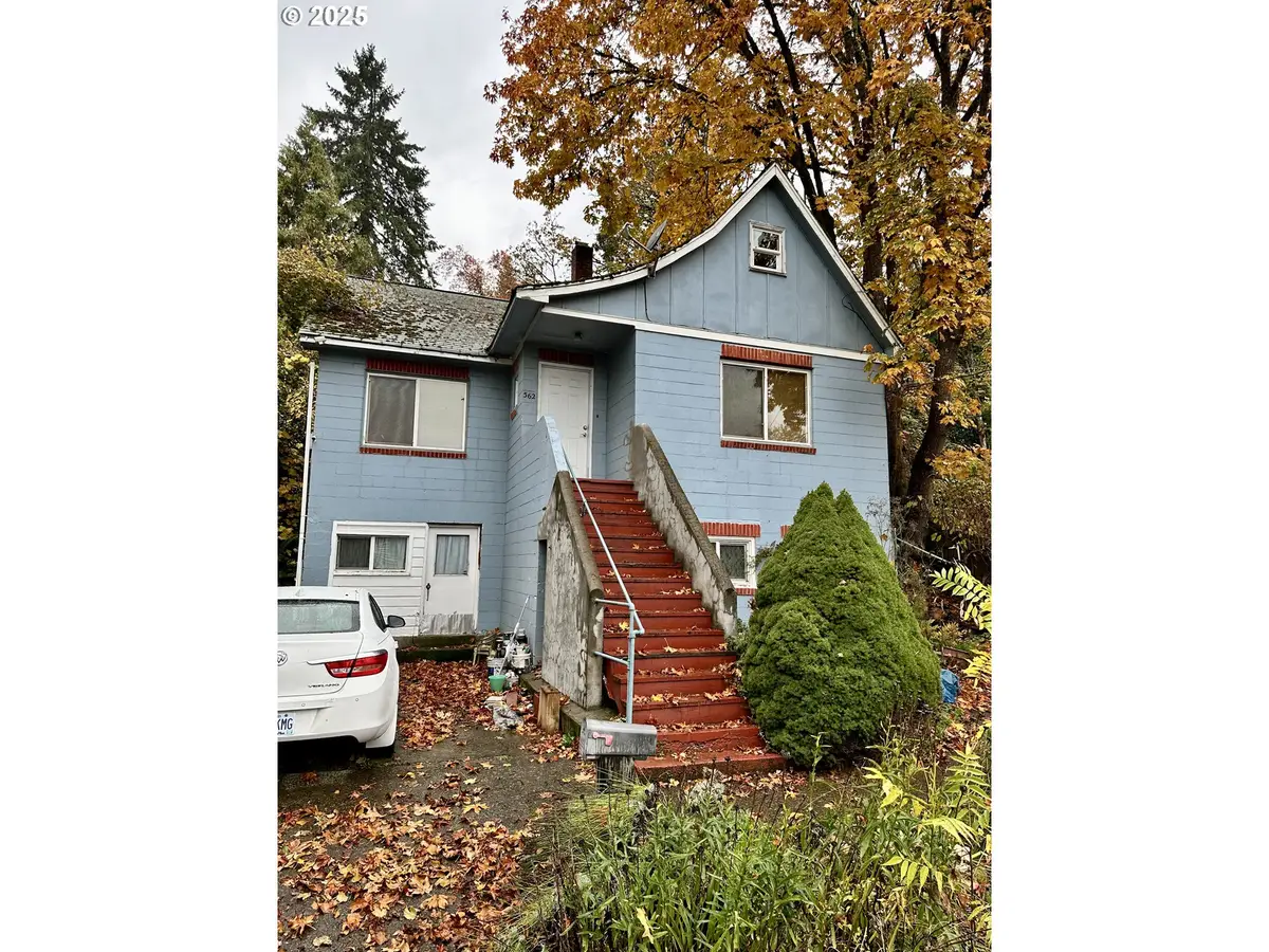 562 Kelly Blvd, Springfield, OR 97477 - Image #1