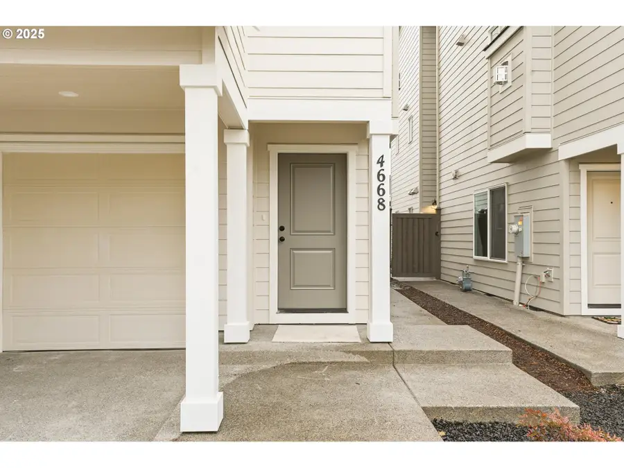 4668 SE 2nd St, Gresham, OR 97080 - Image #2