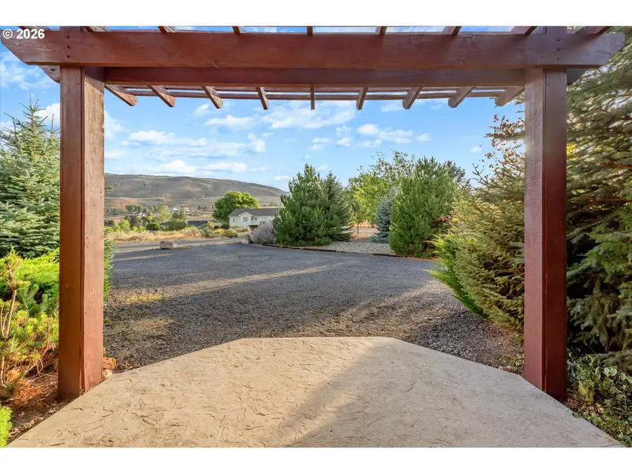 3850 Indiana Ave, Baker City, OR 97814 - #3